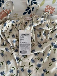 BERRYLUSH Floral Print Mini Dress