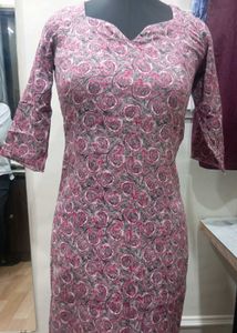 Pretty Rose Print Kurta