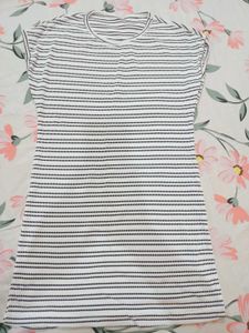 Classic Black & White Striped Ribbed To