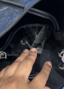 🇫🇷 Karl Lagerfeld imported authentic Bucket Bag