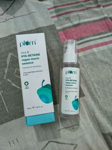 Plum Cica & Hya-Betaine Vegan Mucin Essence