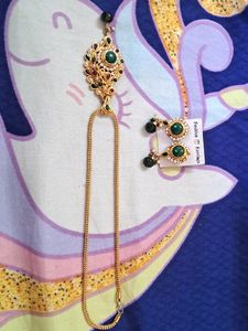 Beautiful Traditional Necklace And Earrings