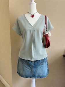uniqlo short sleeve top
