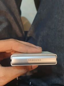 Samsung Flip 3