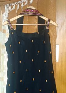 Elegant Black Embroidered Kurta Set