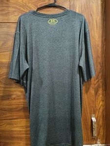 Under Armour Men's T-Shirt