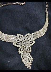 Sparkling Rhinestone Floral Necklace