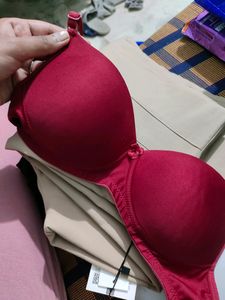 Red Padded Non Wired Bra❤️