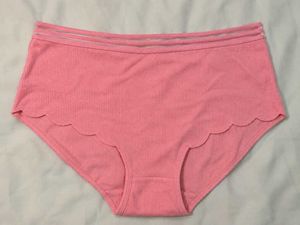 Cute  Salmon Pink Scalloped Briefs