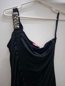 Chic Black One-Shoulder Ruched Dress