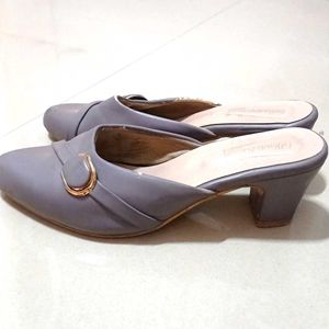 Stylish Women's Grey Mules