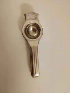 Lemon squeezer