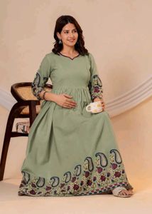 Maternity Gown with Elegant Paisley Print