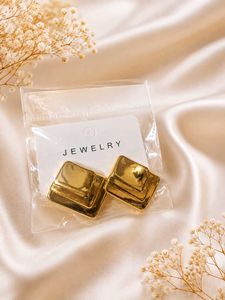 Chunky Gold Square Earrings