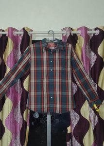 🔥 IZOD Premium Plaid Shirt – Classic & Stylish 🔥