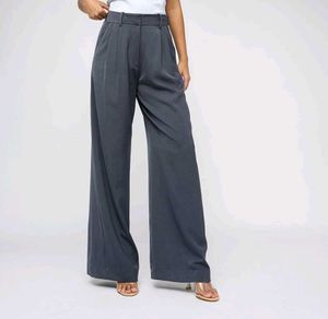 Chic Wide-Leg Trousers
