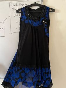 Elegant Black & Blue Floral long top