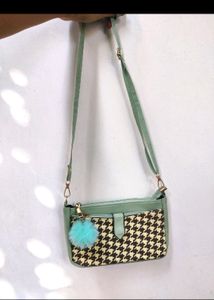 NEW HOUNDSTOOTH BAG