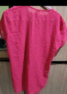 Set of 4 trendy tops