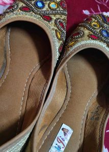 Embellished Jutti Flats