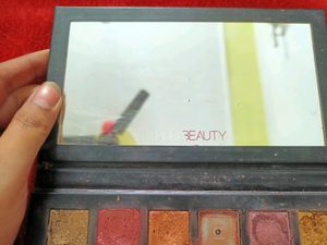 Huda Beauty Rosegold Remastered Palette