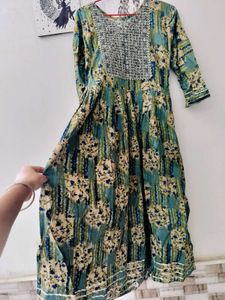 nayra cut kurti pajama duppta set