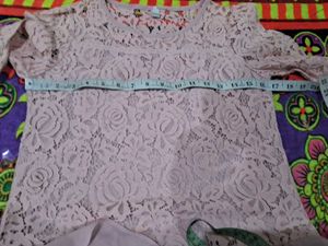 Elegant Lace Top - Perfect for any Occasion