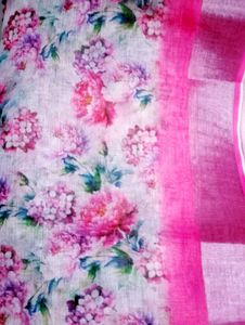 Beautiful Floral Print Saree
