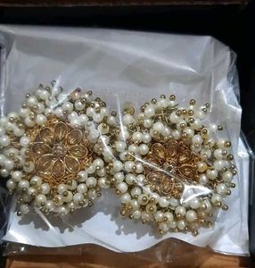 Exquisite Pearl &amp; Gold Dangle Earrings
