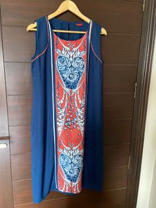 Set Of 2 sleeveless kurtas