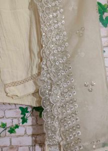 Embroidery Kurta Pant With Organza Dupatta