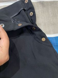 Classic black trousers from Zara Woman