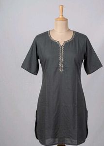 Elegant Embroidered Grey Kurta