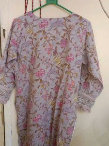 Beautiful Floral Print Kurta