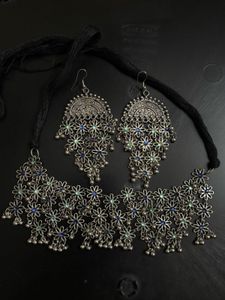 Oxidized Silver Floral Necklace & Earrings Set