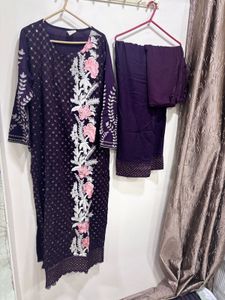 Elegant Embroidered Kurta with Pants