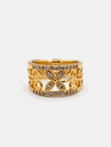 Elegant Butterfly &amp; Flower Ring