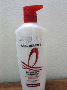 L'Oreal Paris Dream Lengths Shampoo