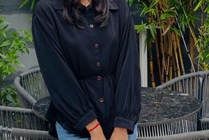 Chic Black Button-Up Tunic Top