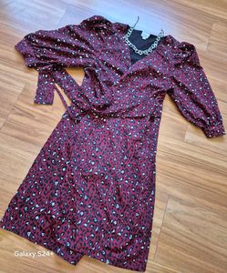 Chic Leopard Print Wrap Dress