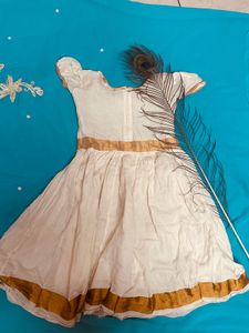 White &amp; Gold Traditional Ethnic Gown