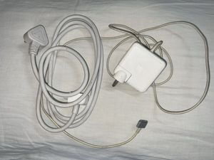 Apple MacBook Charger