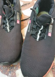 selling shoes