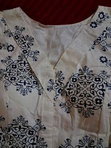 White &amp; Blue Printed Blouse
