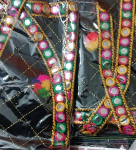 kachhi work mobile sling