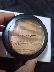 💯 Original MAC HIGHLIGHTER OH DARLING