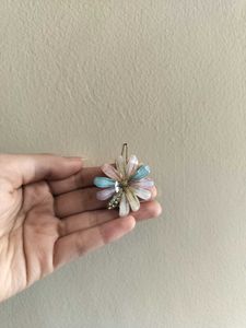 Set of 4 Cute Flower Hair Clips