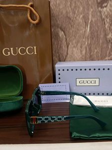 GUCCI Sunglasses - Authentic