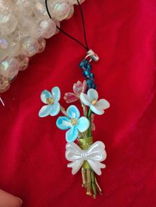 Cute Beaded Flower Charm Keychain
