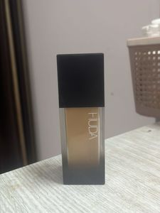 Huda Beauty Foundation